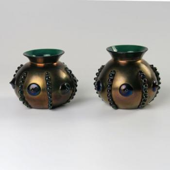 Zwei Vasen - Irisierend Glas, grünes Glas - 1910 Zwei Vasen - Irisierend Glas, grünes Glas - 1910