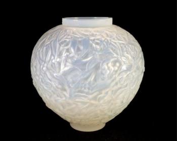 Vase - Opalglas, Pressglas - Lalique - 1925