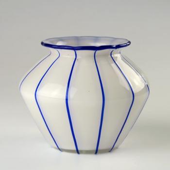 Glasvase - klares Glas, Milchglas - 1920